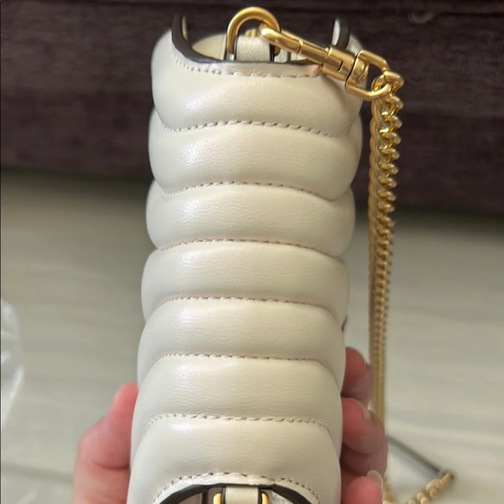 Kate Spade Cream Crossbody Shell Bag - Picture 8 of 8